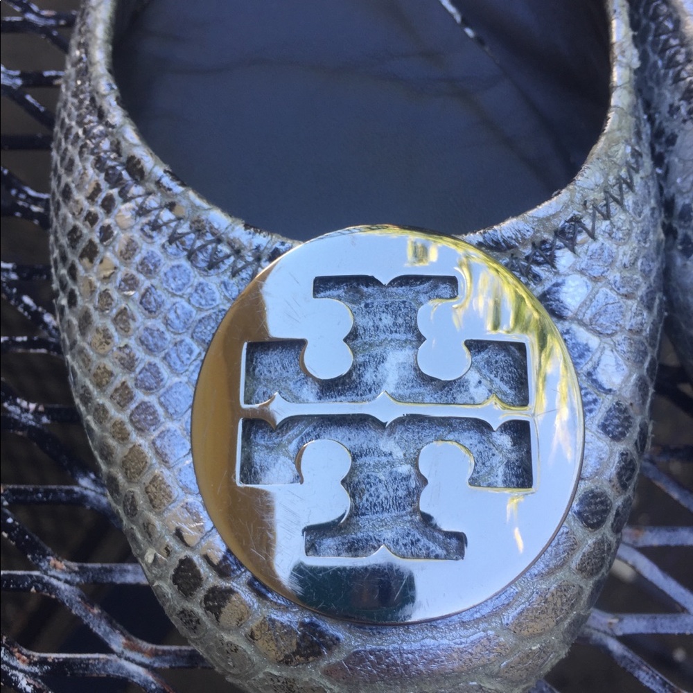 Tory Burch snake skin revas size 7.5 GUC - Picture 2 of 7